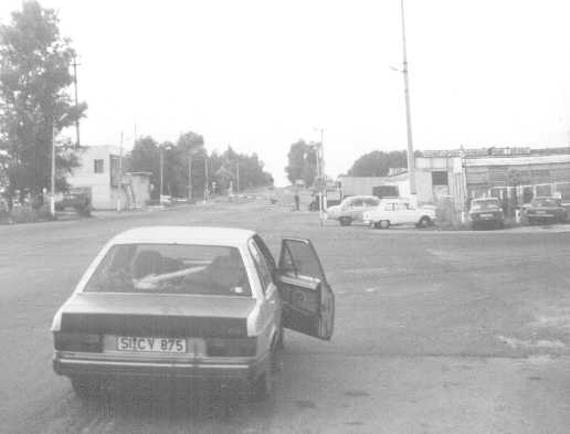 Picture: Checkpoint located 30km from Chernobyl (14K JEPG 393x516)